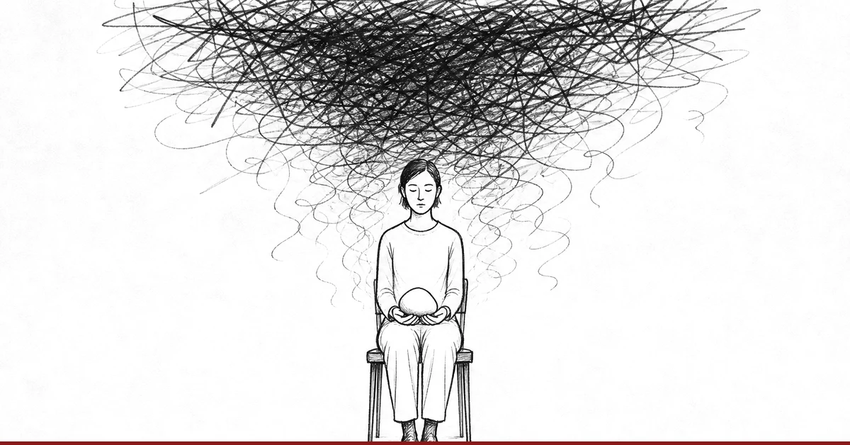 Eine sitzende Figur, über ihr ein dichtes Gewitter aus harten Kritzellinien, das nach unten hin ausdünnt. In den offenen Händen im Schoß liegt eine kleine glatte runde Form, in einer einzigen weichen Linie gezeichnet.